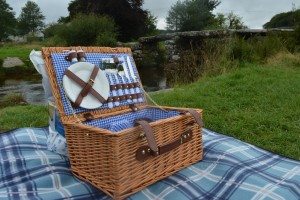 vonshef wicker picnic hampe