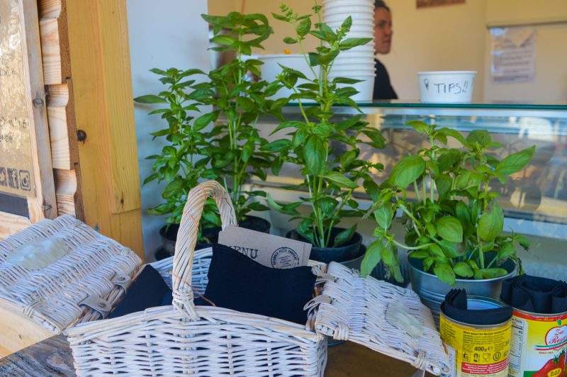 Trying out the Cotswold Pizza Co. Shack at Red Lion Pub, Chipping Norton.