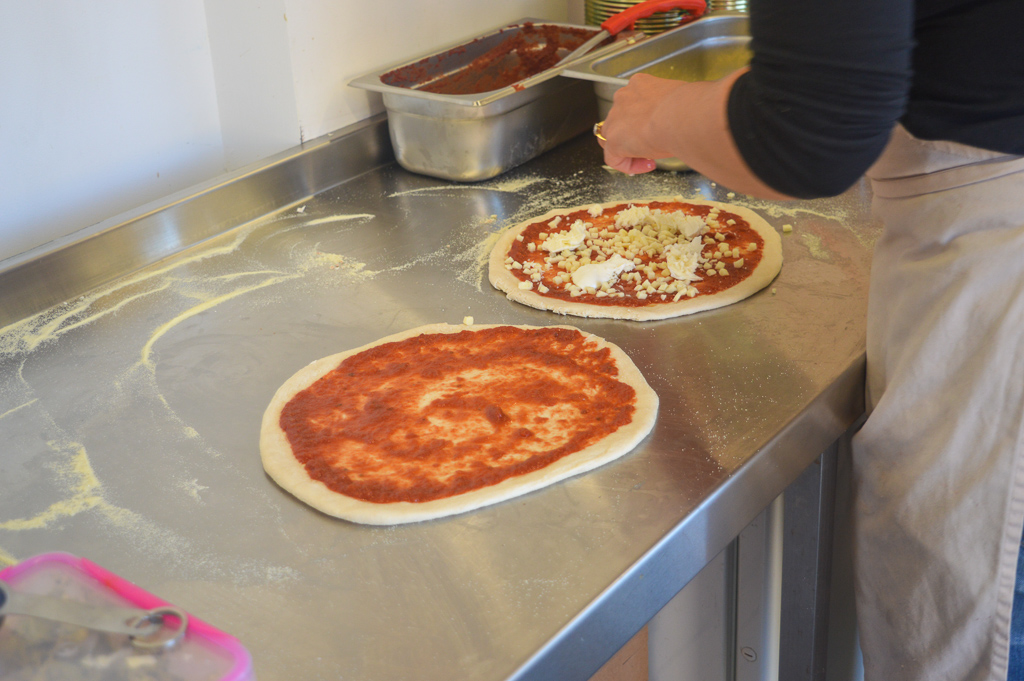 Trying out the Cotswold Pizza Co. Shack at Red Lion Pub, Chipping