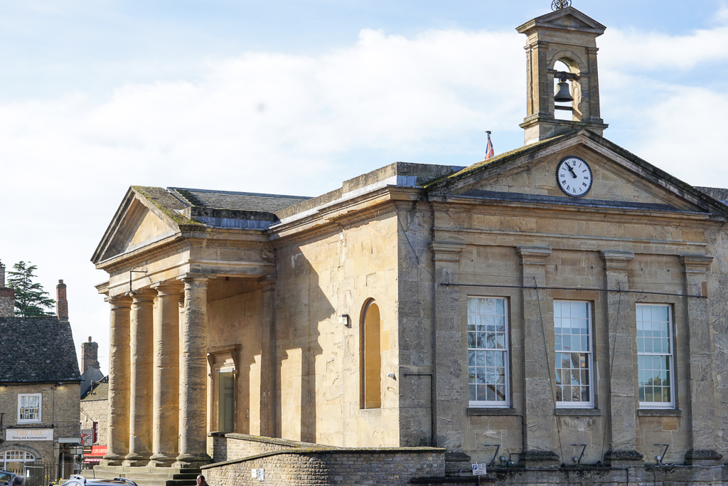 What to expect when you visit Chipping Norton's craft country market?